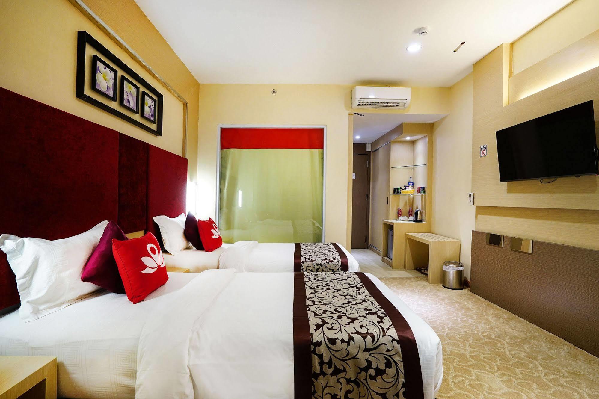 Zen Rooms Near Bcs Mall Penuin Batam Dış mekan fotoğraf