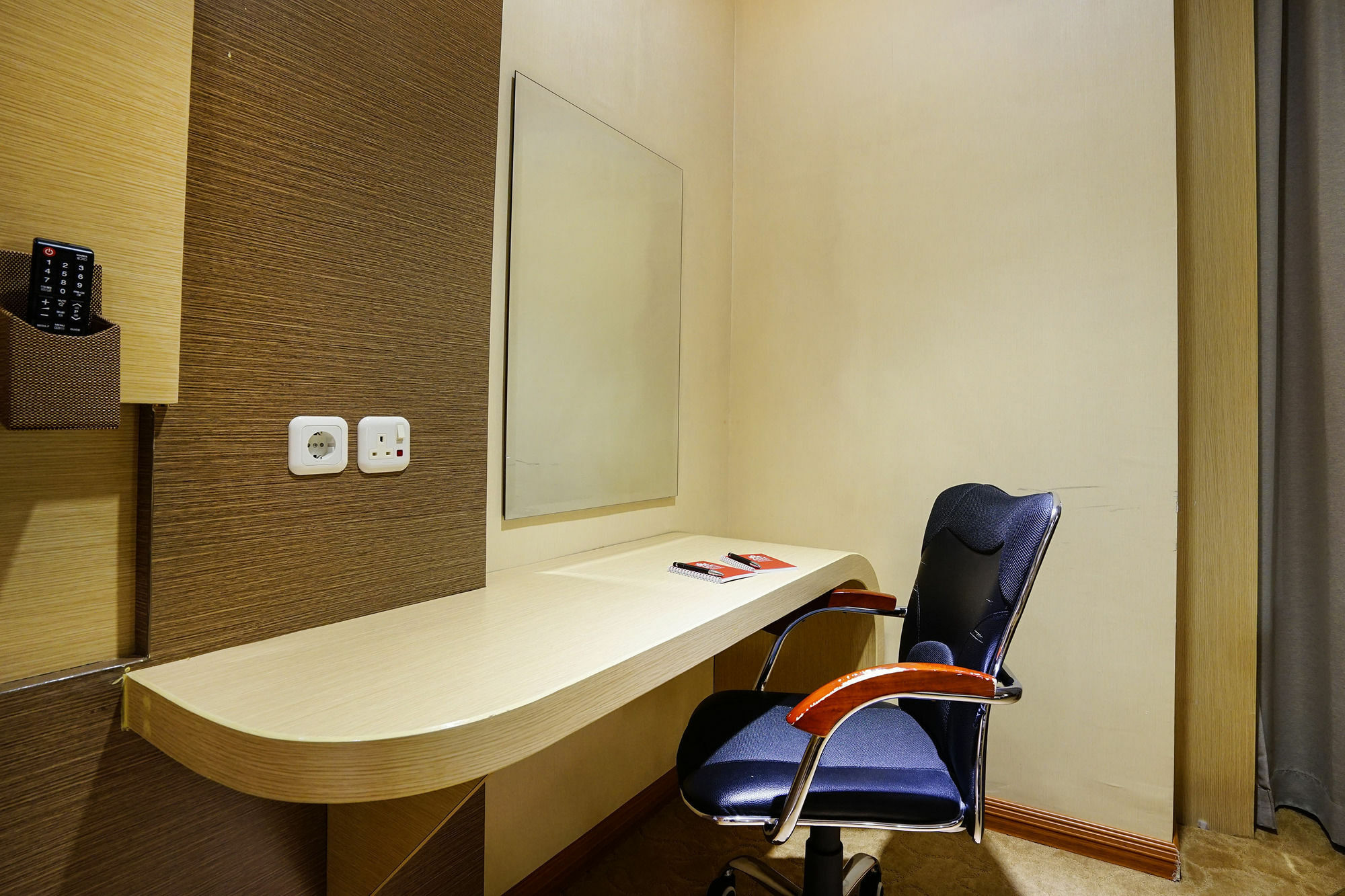 Zen Rooms Near Bcs Mall Penuin Batam Dış mekan fotoğraf